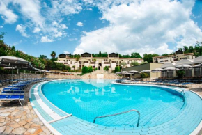 Отель Le Torri Del Garda FamilySPA Resort  Торри Дель Бенако